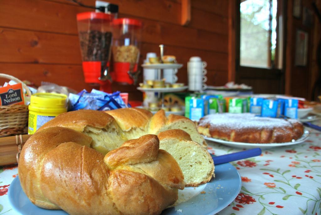 Bed And Breakfast Pieffe Frascineto ภายนอก รูปภาพ