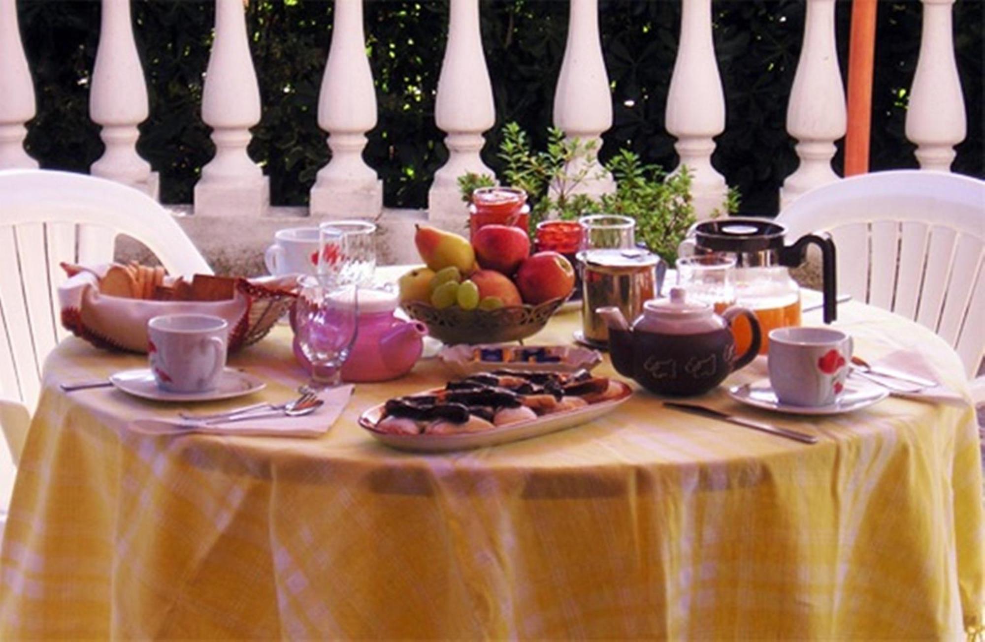 Bed And Breakfast Pieffe Frascineto ภายนอก รูปภาพ