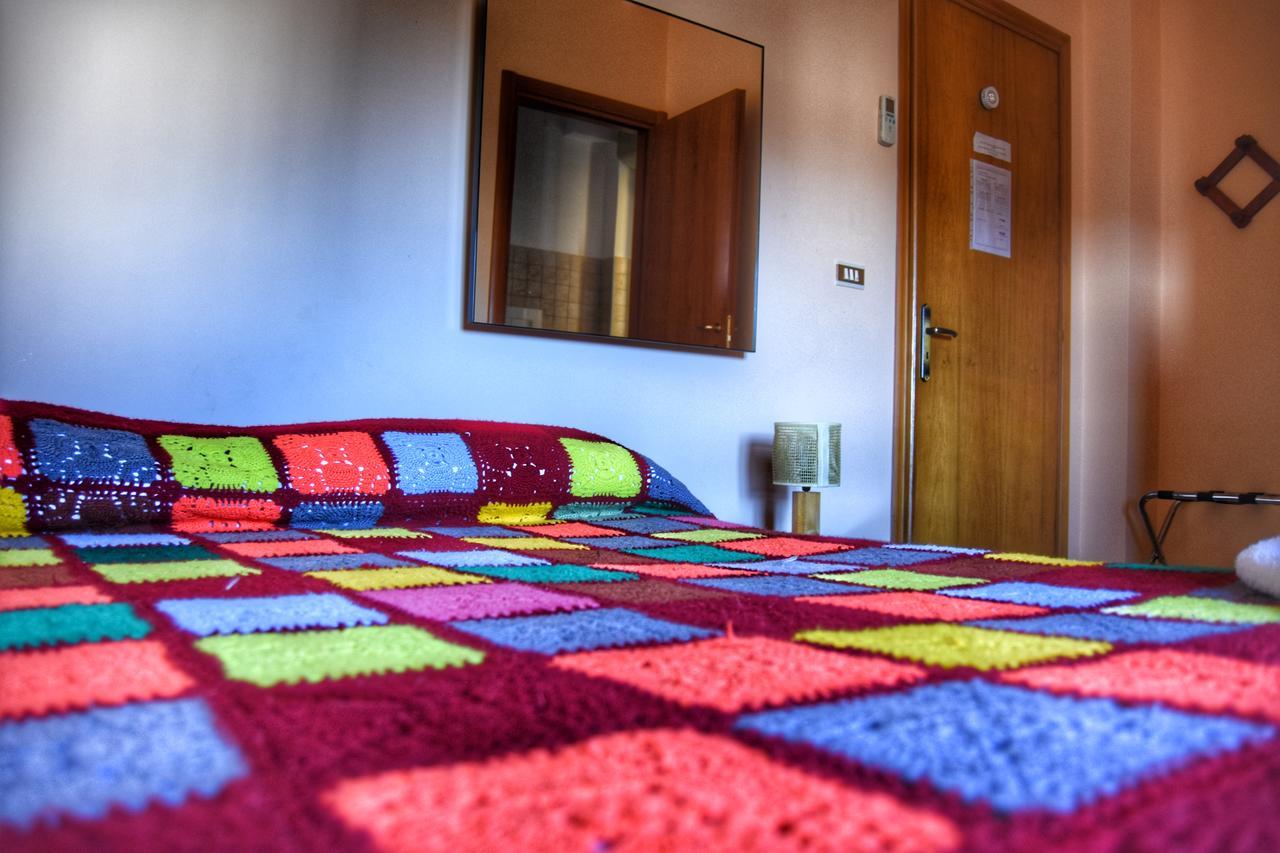 Bed And Breakfast Pieffe Frascineto ภายนอก รูปภาพ