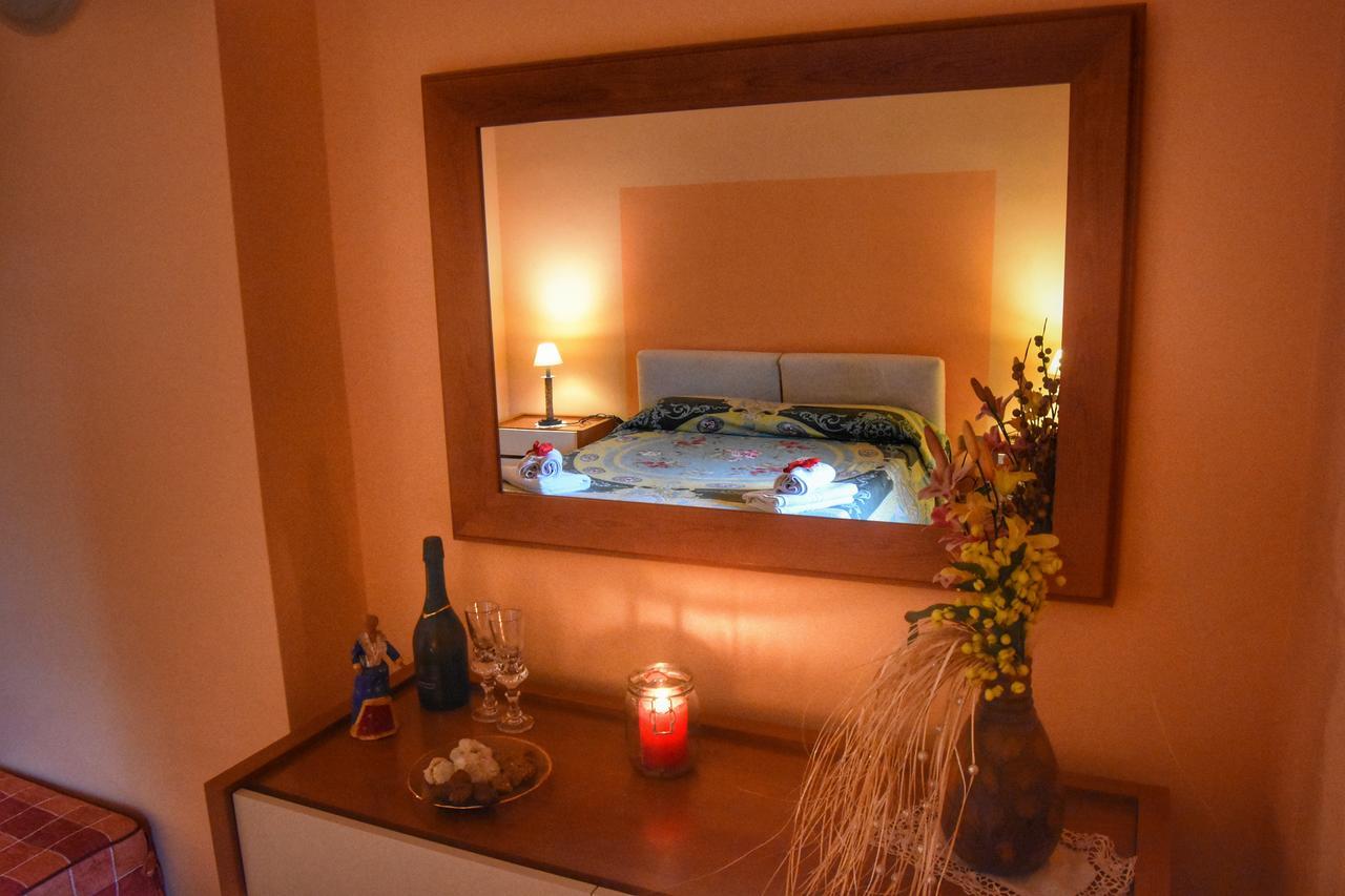 Bed And Breakfast Pieffe Frascineto ภายนอก รูปภาพ