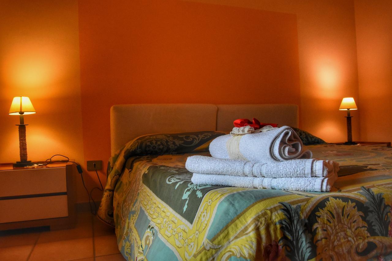Bed And Breakfast Pieffe Frascineto ภายนอก รูปภาพ