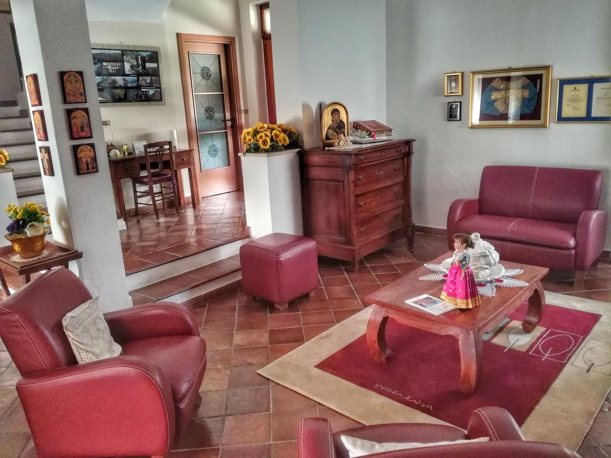 Bed And Breakfast Pieffe Frascineto ภายนอก รูปภาพ