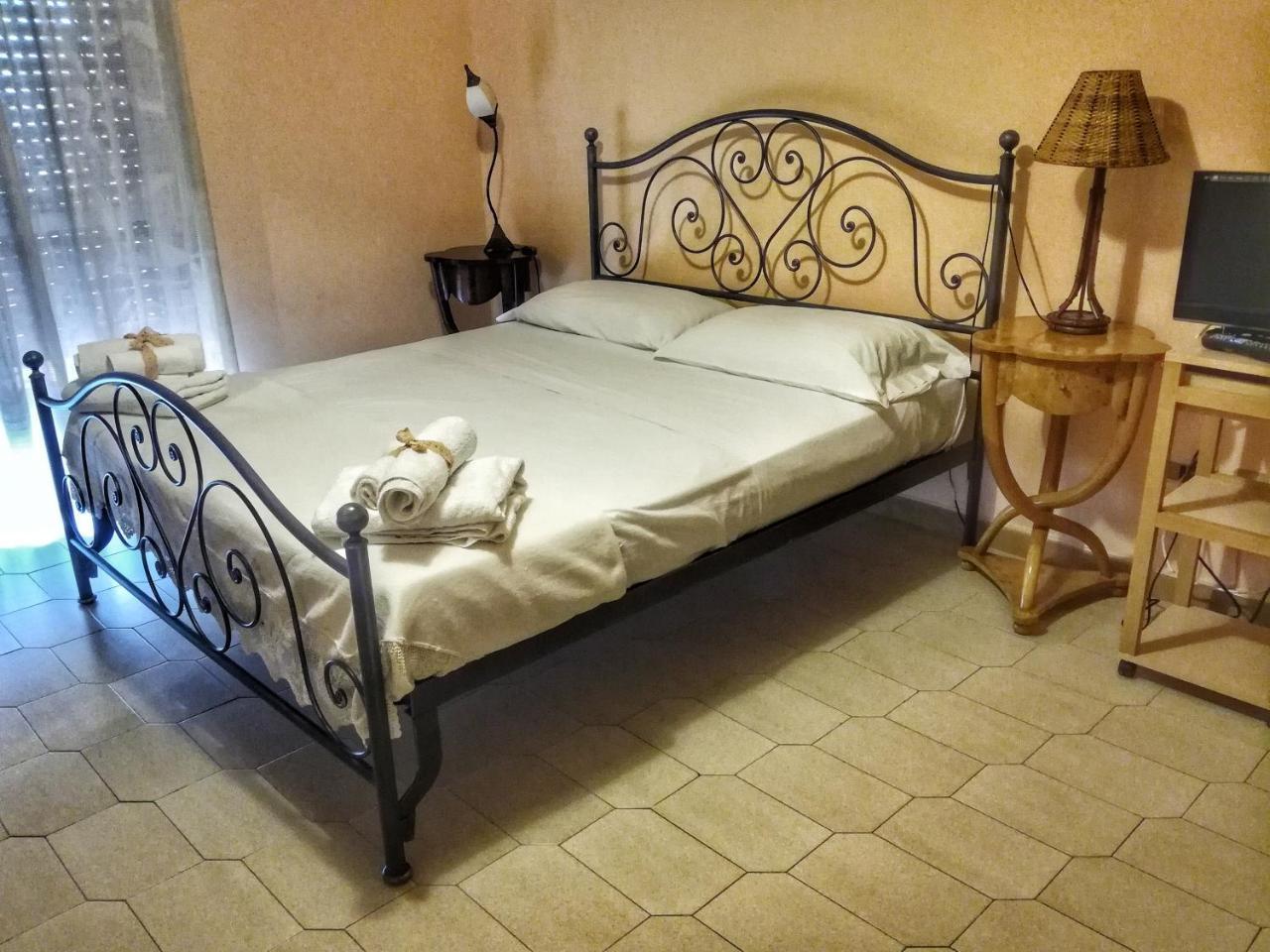 Bed And Breakfast Pieffe Frascineto ภายนอก รูปภาพ